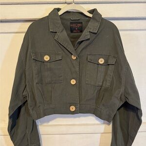 Black Label Green Utility Jacket Cropped Design